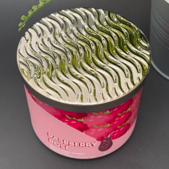 BBW Raspberry Rosé Bath & Body Works 3 Wick Candle - Picture 4 of 10